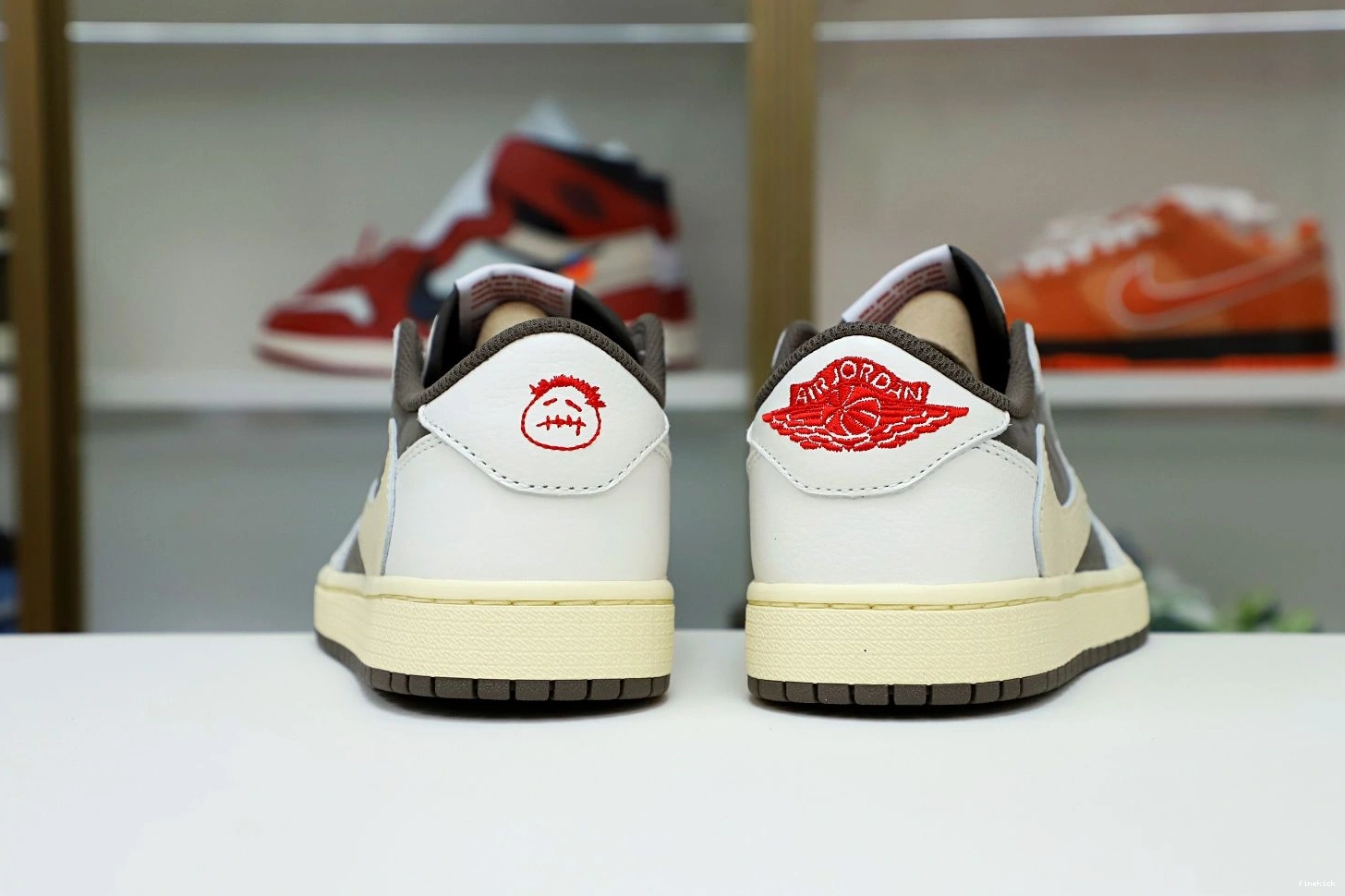 MOCHA SCOTT TRAVIS OG 1 AIR LOW X REVERSE JORDAN 0913
